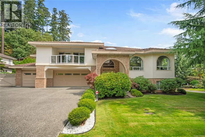 948 Boulderwood Rise, Saanich, British Columbia V8Y3G5