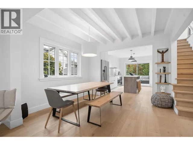 3426 W 11TH AVENUE, Vancouver, British Columbia V6R2J9