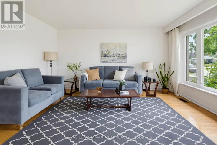 41 STRATHAVON DRIVE, Toronto (Mount Olive-Silverstone-Jamestown), Ontario M9V2H4