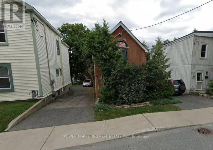 35 PINHEY STREET, Ottawa, Ontario K1Y1T3