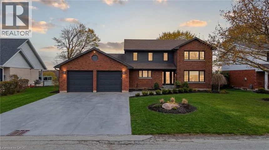890 PERKIN Crescent, Listowel, Ontario N4W3R8