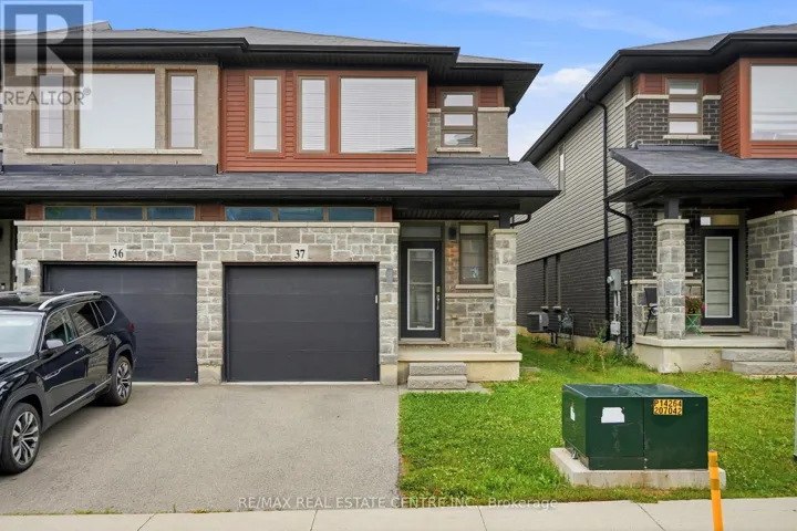 37 - 30 TIMES SQUARE BOULEVARD, Hamilton (Stoney Creek), Ontario L8J0M1