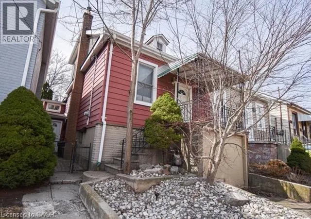 27 MILL Street, Hamilton, Ontario L8R2E2