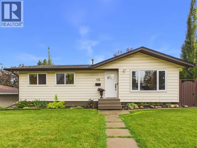 15 Hazelwood Crescent SW, Calgary, Alberta T2V3C1