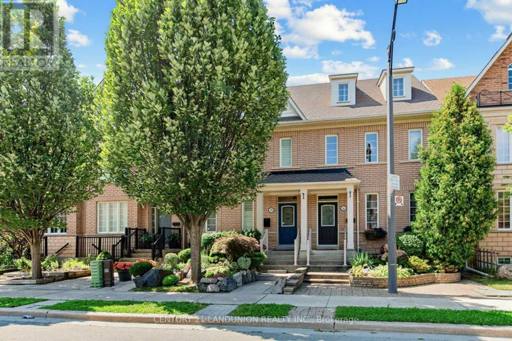 28 HERZBERG GARDENS, Toronto (York University Heights), Ontario M3J3P4