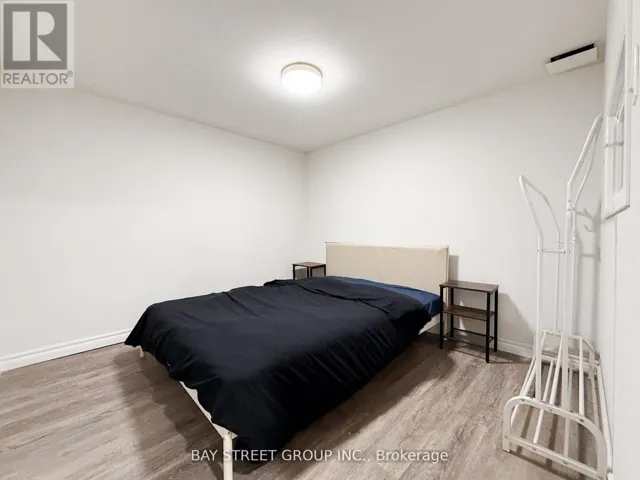 82 RADWELL CRES CRESCENT, Toronto (Milliken), Ontario M1V2J5