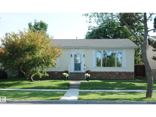 10219 155 AV NW NW, Edmonton, Alberta T5X4G4
