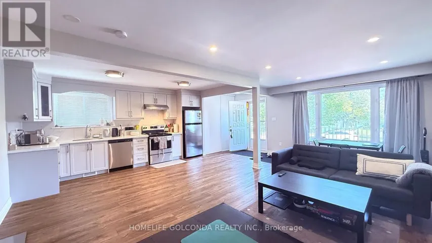 30 HEATHERSIDE MAIN FL DRIVE, Toronto (L'Amoreaux), Ontario M1W1T7