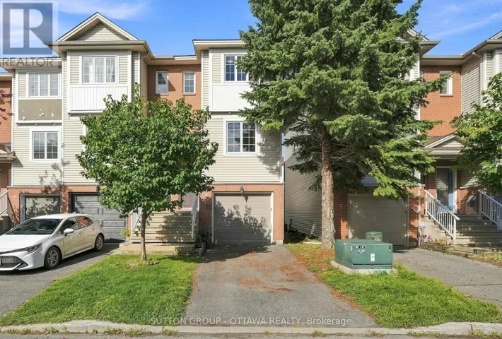 22 MANHATTAN CRESCENT, Ottawa, Ontario K2C4B4