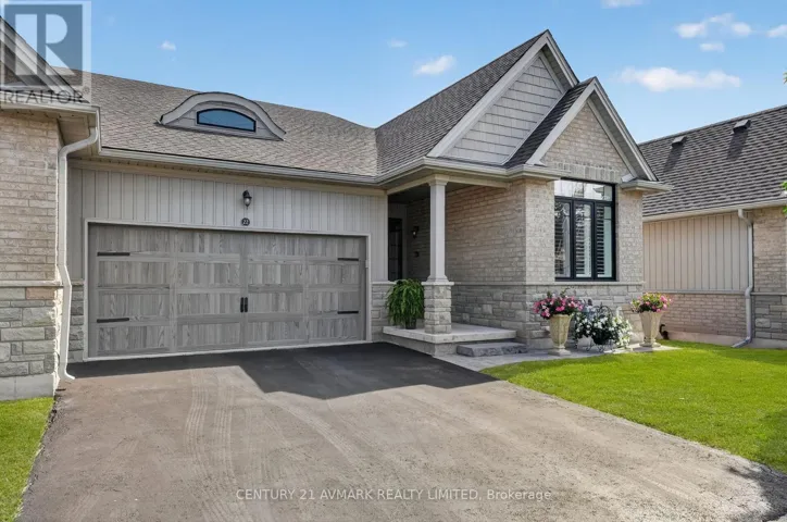 22 BORDEN TRAIL, Welland (Prince Charles), Ontario L3C0H1