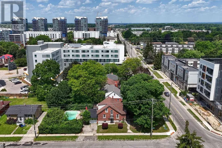 285 ALBERT STREET W, Waterloo, Ontario N2L3T9