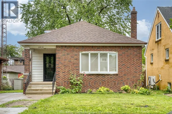 2010 OLIVE, Windsor, Ontario N8T1R7