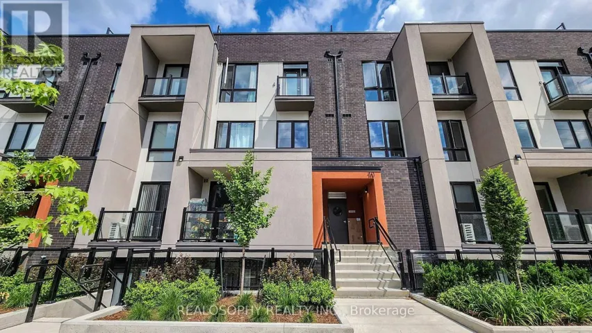 14 - 10 MARQUETTE AVENUE, Toronto (Englemount-Lawrence), Ontario M6A1X9
