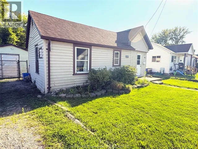 16 WILLS STREET, Wallaceburg, Ontario N8A1B2