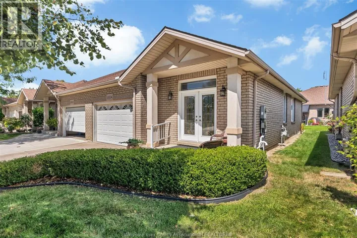 11824 BLAIR STREET, Windsor, Ontario N8P1T4