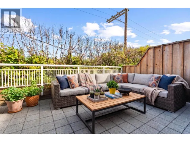 330 5790 EAST BOULEVARD, Vancouver, British Columbia V6M4M4