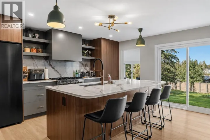 2316 State Road SW, Calgary, Alberta T3C3M6