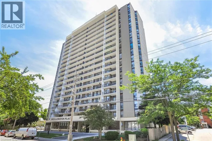 81 CHURCH Street Unit# 1801, Kitchener, Ontario N2G4M1