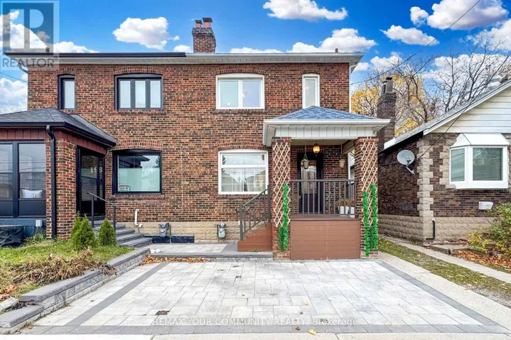 196 LAWRENCE AVENUE W, Toronto (Lawrence Park South), Ontario M5M1A8