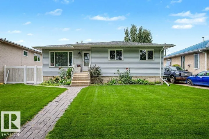 12112 38 ST NW, Edmonton, Alberta T5W2J1