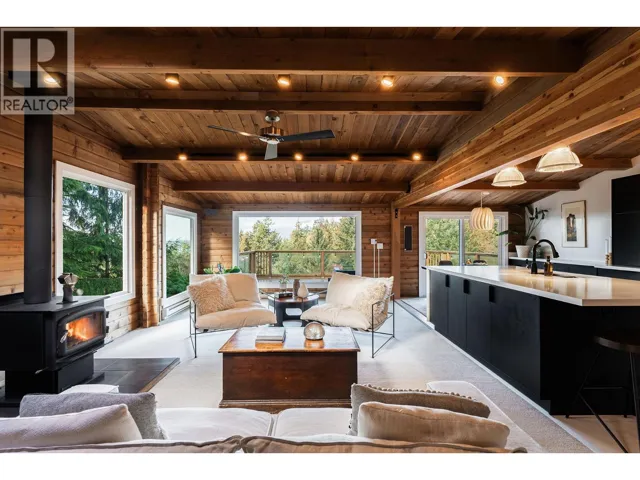 1608 WHITESAILS DRIVE, Bowen Island, British Columbia V0N1G2