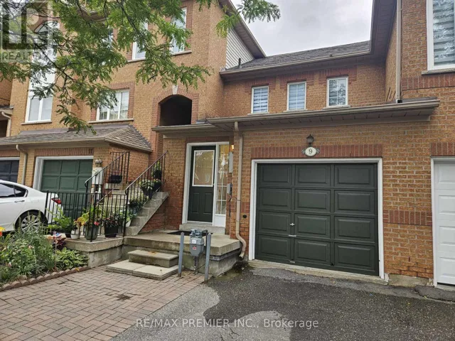 9 LUCENA CRESCENT, Vaughan (Maple), Ontario L6A2W6