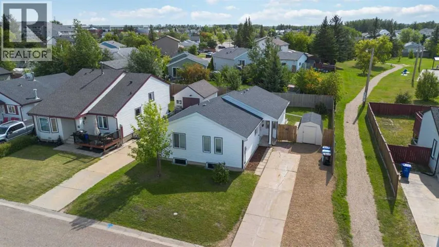 198 BIRD Crescent, Fort McMurray, Alberta T9H4T4