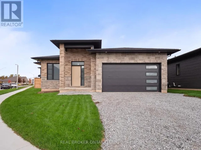 118 WILLOWBROOK DRIVE, Welland (West Welland), Ontario L3C0G2