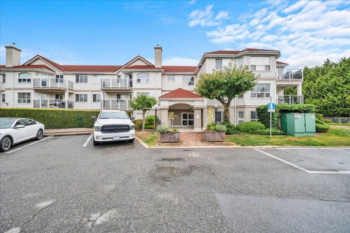 103 12733 72 AVENUE, Surrey, British Columbia V3W2M7