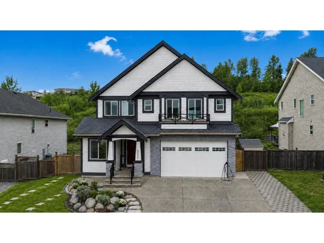 2331 CHARDONNAY LANE, Abbotsford, British Columbia V4X0A6