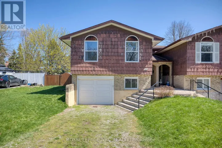 8 KERWIN GATE, St. Catharines (Lakeport), Ontario L2N4J8