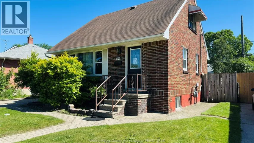 3519 TECUMSEH ROAD West, Windsor, Ontario N9C2B6