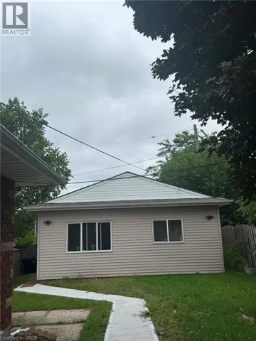 86 WEAVER Street Unit# 2, Cambridge, Ontario N3C1W4