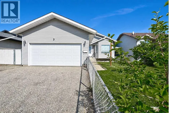 9116 104 Avenue, Grande Prairie, Alberta T8X1E6