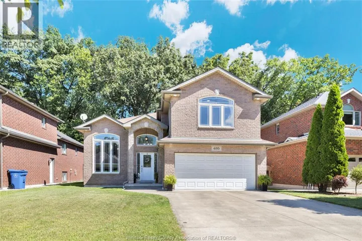 695 INTERNATIONAL AVENUE, LaSalle, Ontario N9J0A5