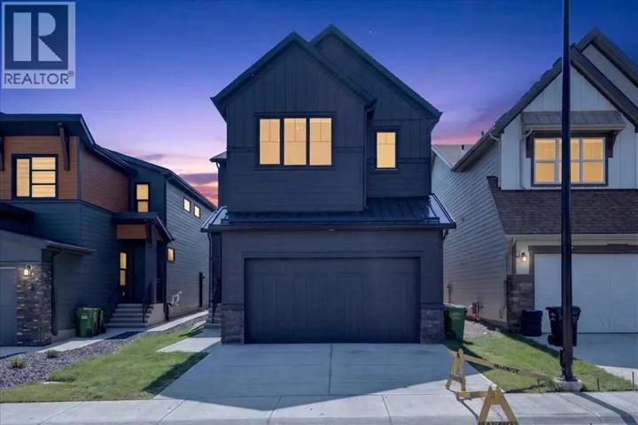 77 Rowmont Common NW, Calgary, Alberta T3L0L2