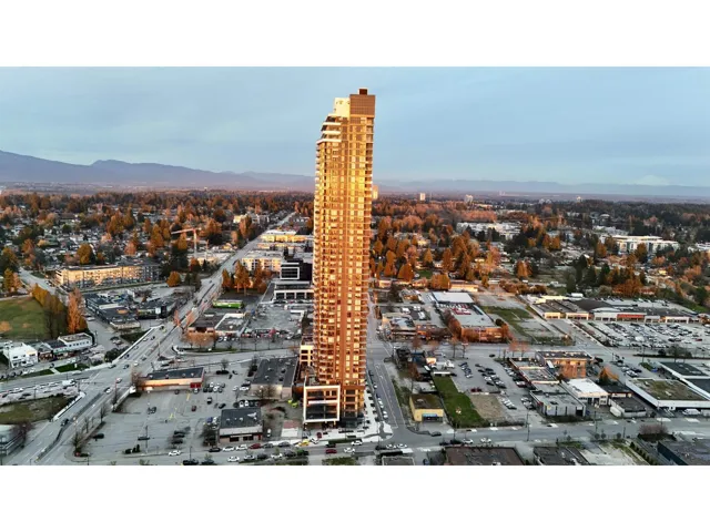 2405 10750 135A STREET, Surrey, British Columbia V3T0V4