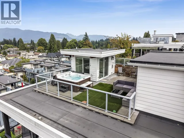 611 707 COMO LAKE AVENUE, Coquitlam, British Columbia V3J0J5