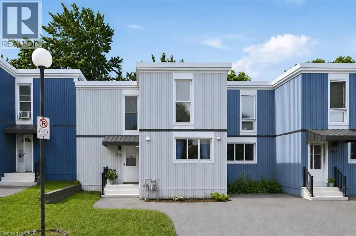 25 BRITTEN Close Unit# B52, Hamilton, Ontario L9C4J8