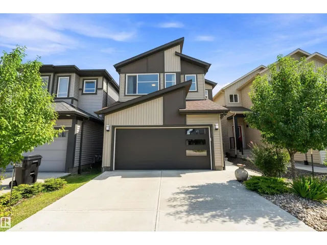 9227 223 ST NW, Edmonton, Alberta T5T7M1