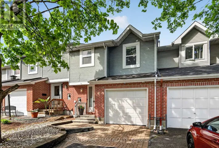 4 MILL HILL ROAD, Ottawa, Ontario K2H9N4