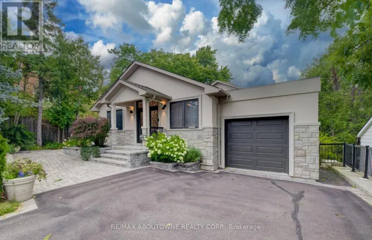 3091 PARKERHILL ROAD, Mississauga (Cooksville), Ontario L5B1V6