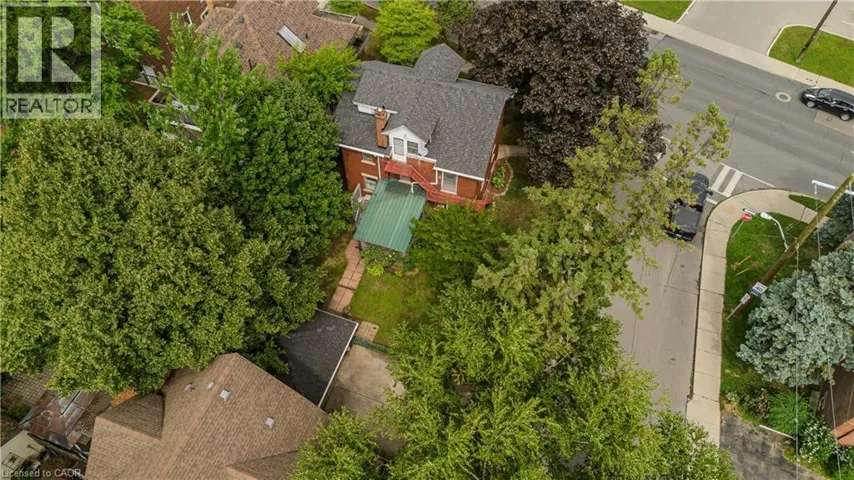 1088 KING Street E, Hamilton, Ontario L8M1E3