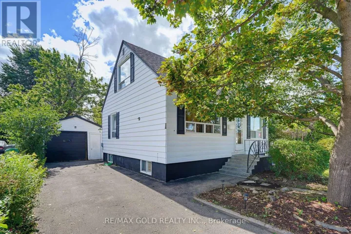 23 PLEASANTVIEW AVENUE, Brampton (Brampton West), Ontario L6X1W5