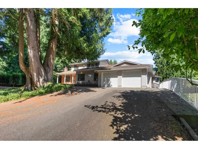 6582 SATCHELL STREET, Abbotsford, British Columbia V4X2G2
