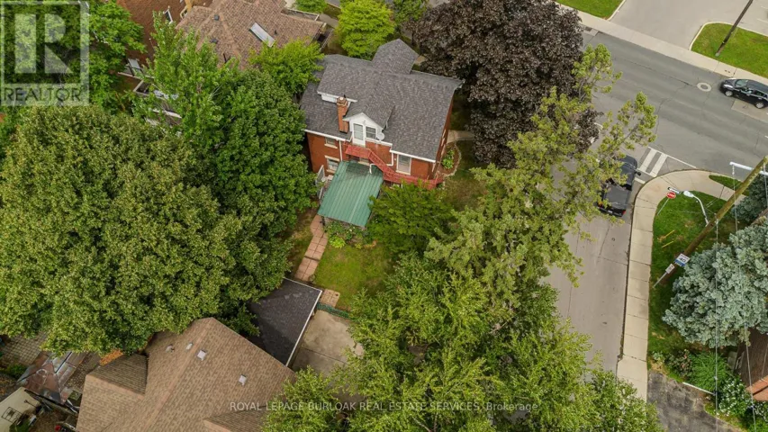 1088 KING STREET E, Hamilton (Stipley), Ontario L8M1E3