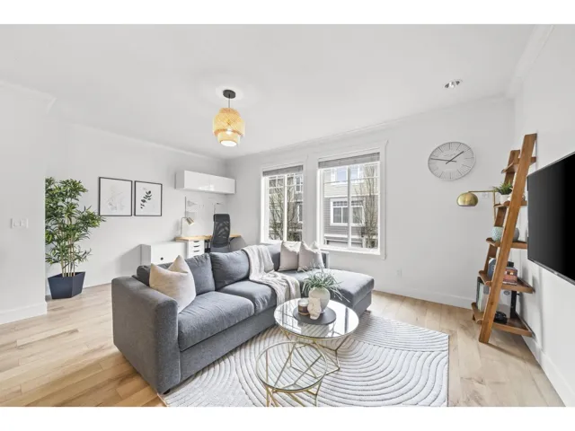 12 15399 GUILDFORD DRIVE, Surrey, British Columbia V3R7C6