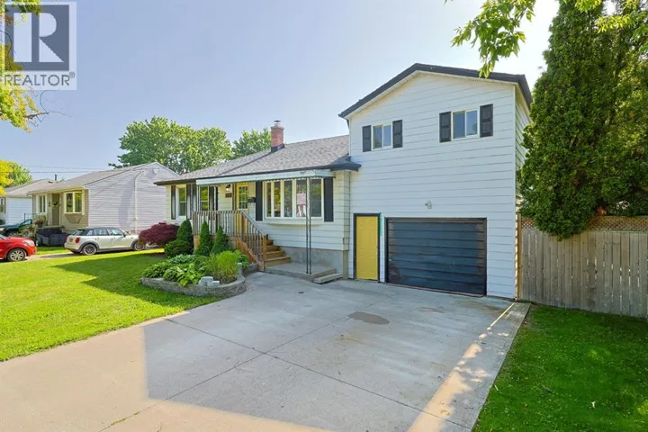 898 GRANDVIEW AVENUE, Sarnia, Ontario N7V3X2