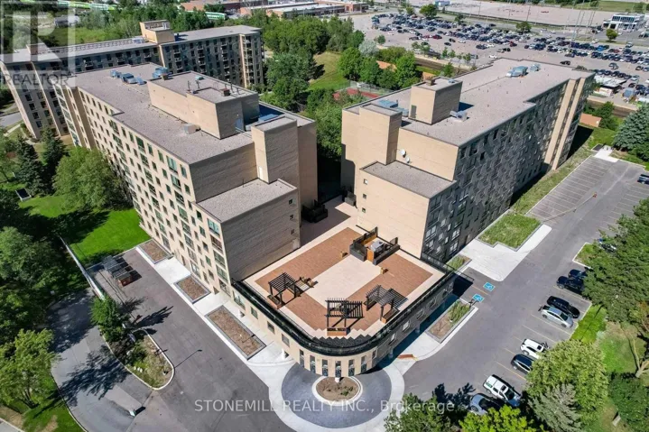 814 - 326 MAJOR MACKENZIE DRIVE E, Richmond Hill (Crosby), Ontario L4C8T4