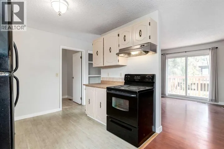 6, 4527 73 Street NW, Calgary, Alberta T3B2M3
